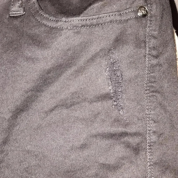 Rock and Republic Black Distressed Shorts NWT - Picture 2 of 6